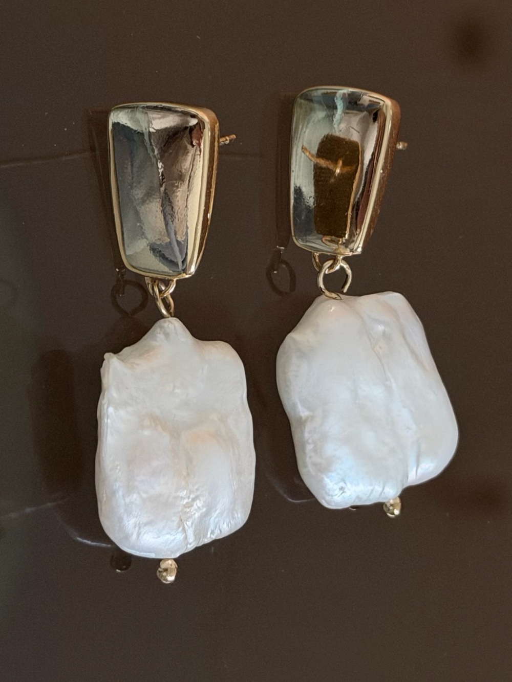 Tje. Fresh Pearl Drop Earrings - Picture 2 of 4